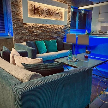 Nice Life - Luxury Apartment In The Old Town. Bratislava Extérieur photo