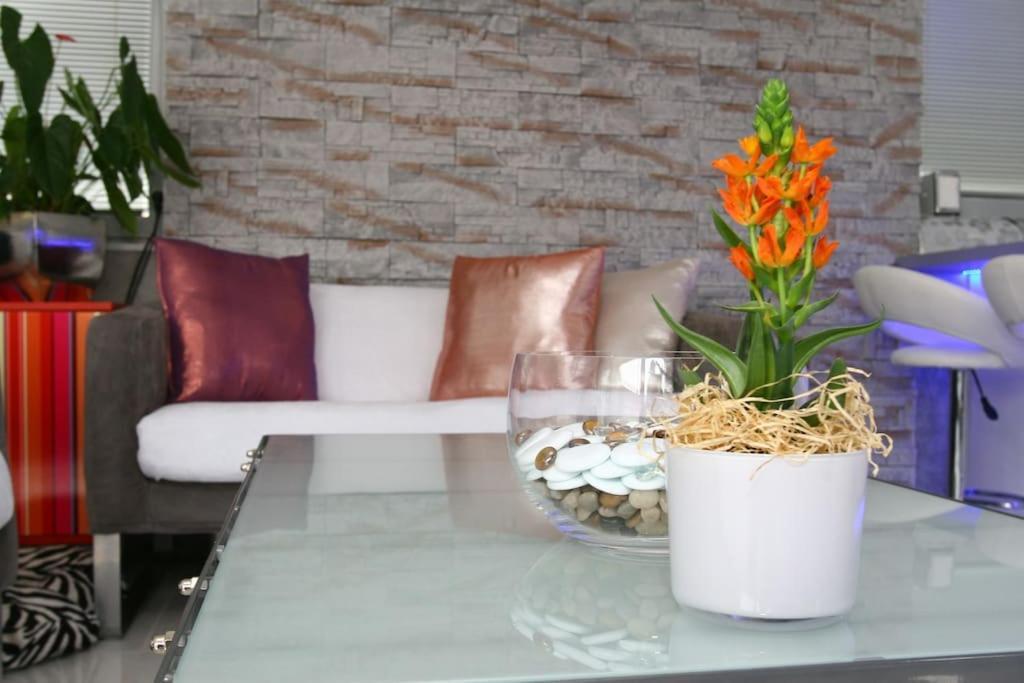 Nice Life - Luxury Apartment In The Old Town. Bratislava Extérieur photo