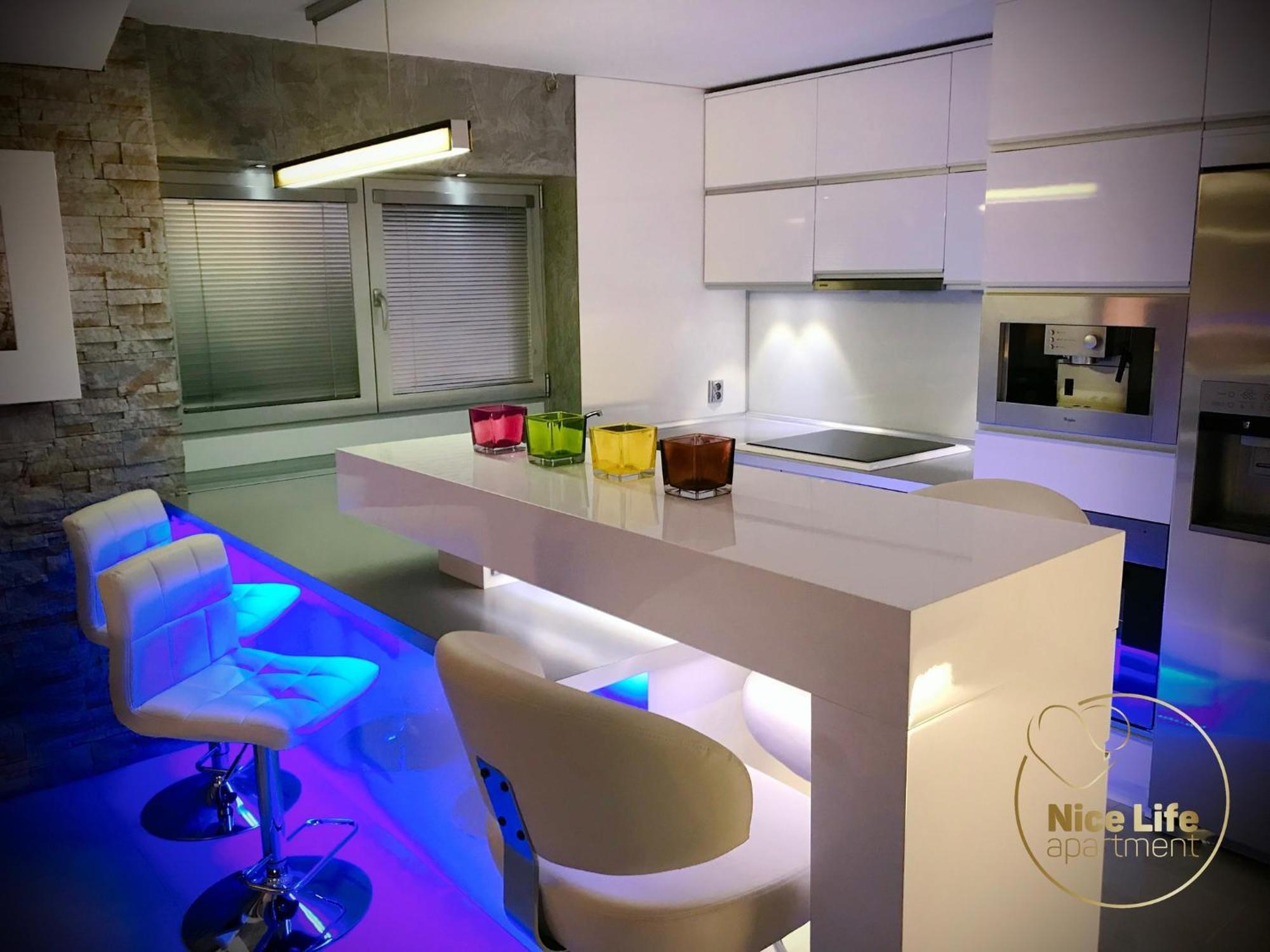 Nice Life - Luxury Apartment In The Old Town. Bratislava Extérieur photo