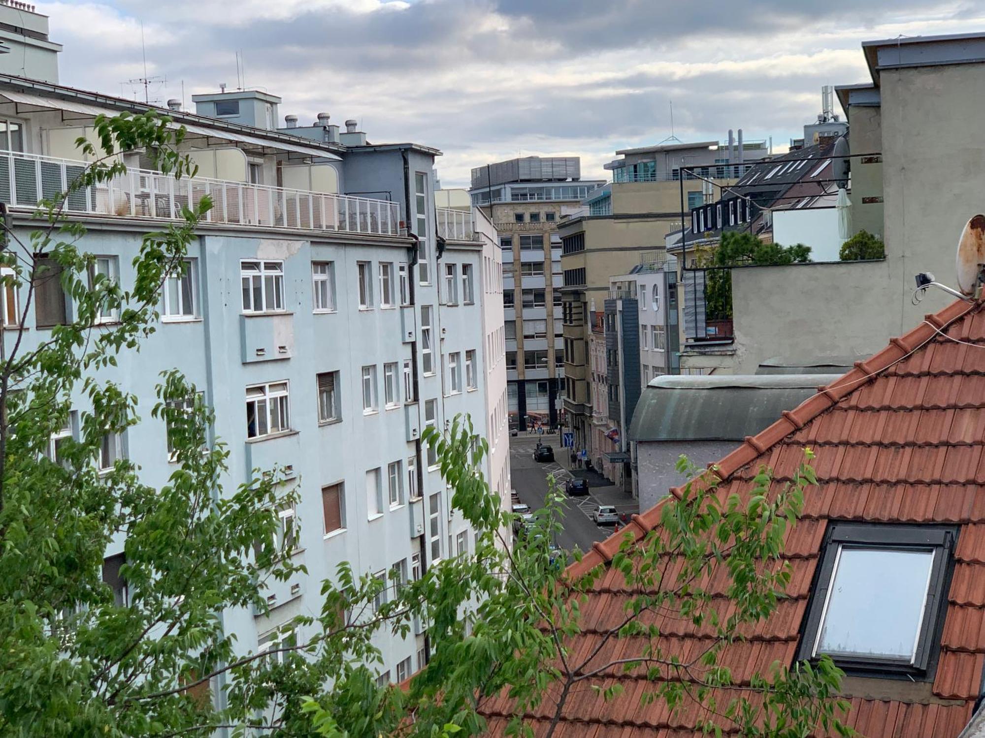 Nice Life - Luxury Apartment In The Old Town. Bratislava Extérieur photo